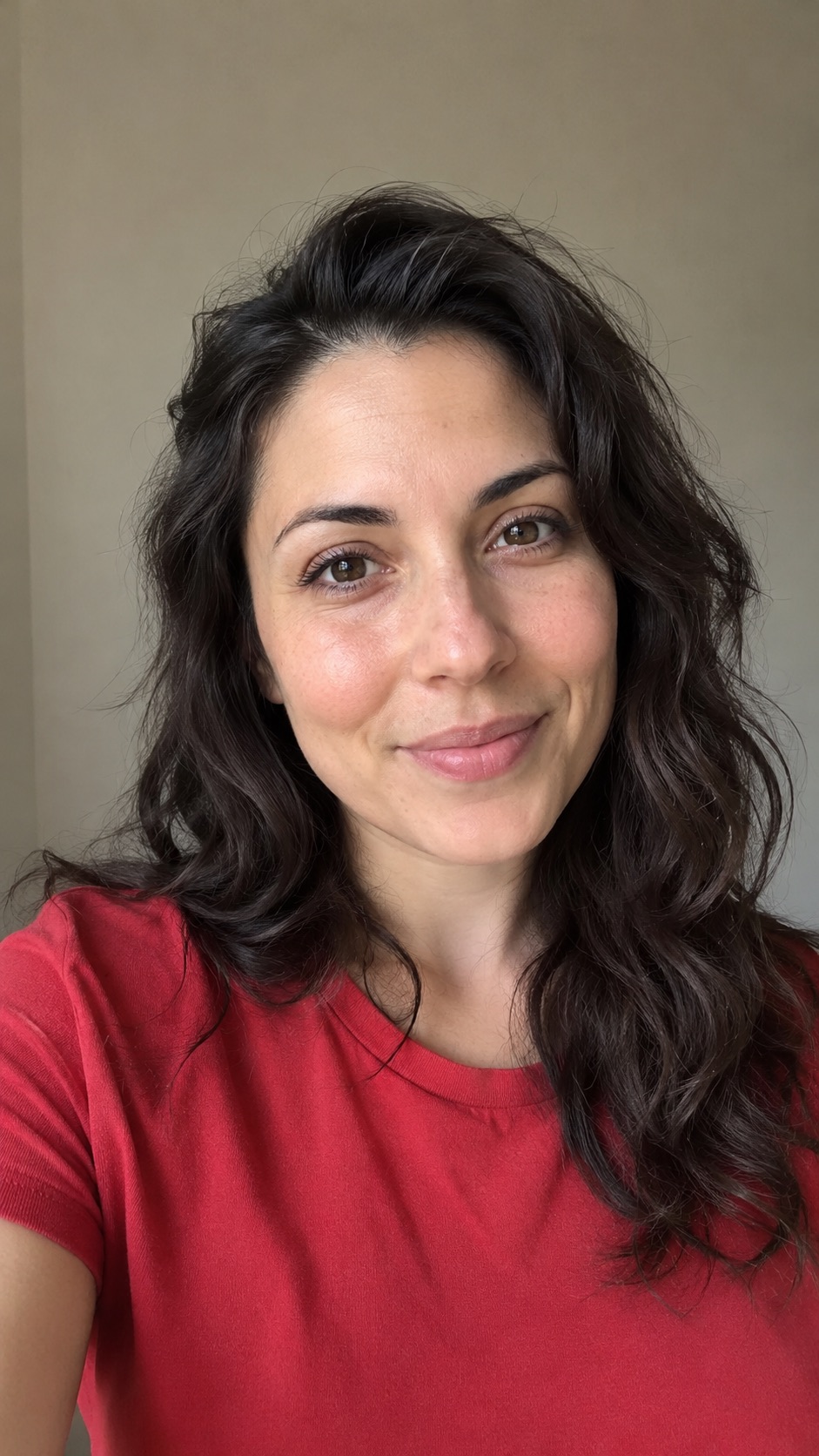 A clear, front-facing portrait with even light and an unobstructed face
